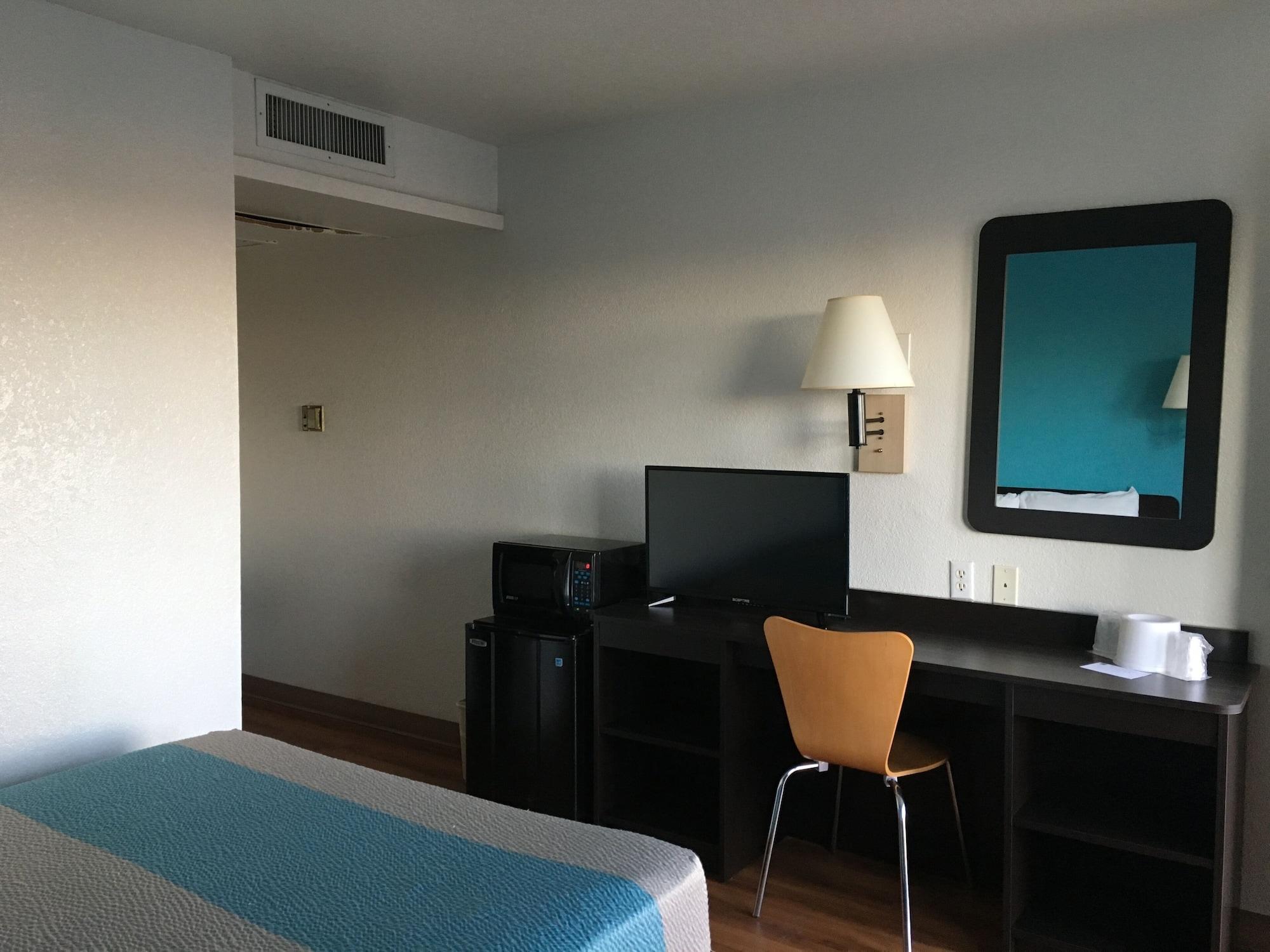 6-tucumcari, Nm Hotel